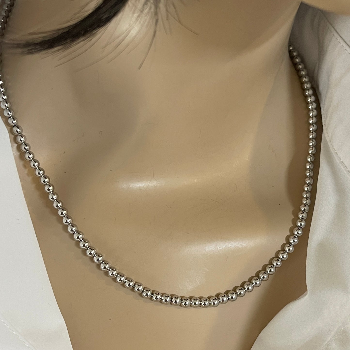 14k Solid Gold Beaded Sphere Necklace detail