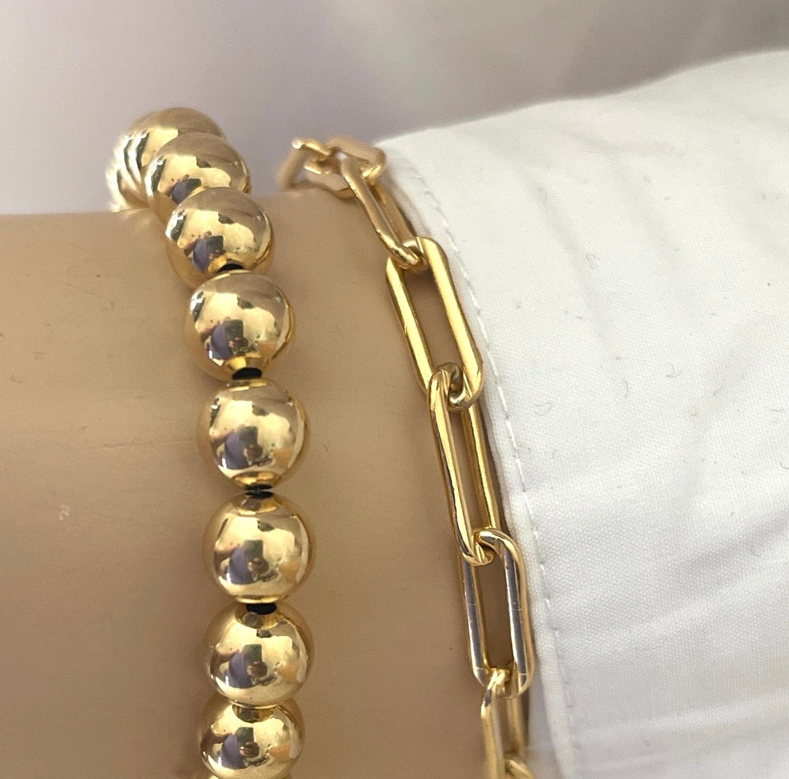 The 18k Solid Gold 8mm Bead Bracelet