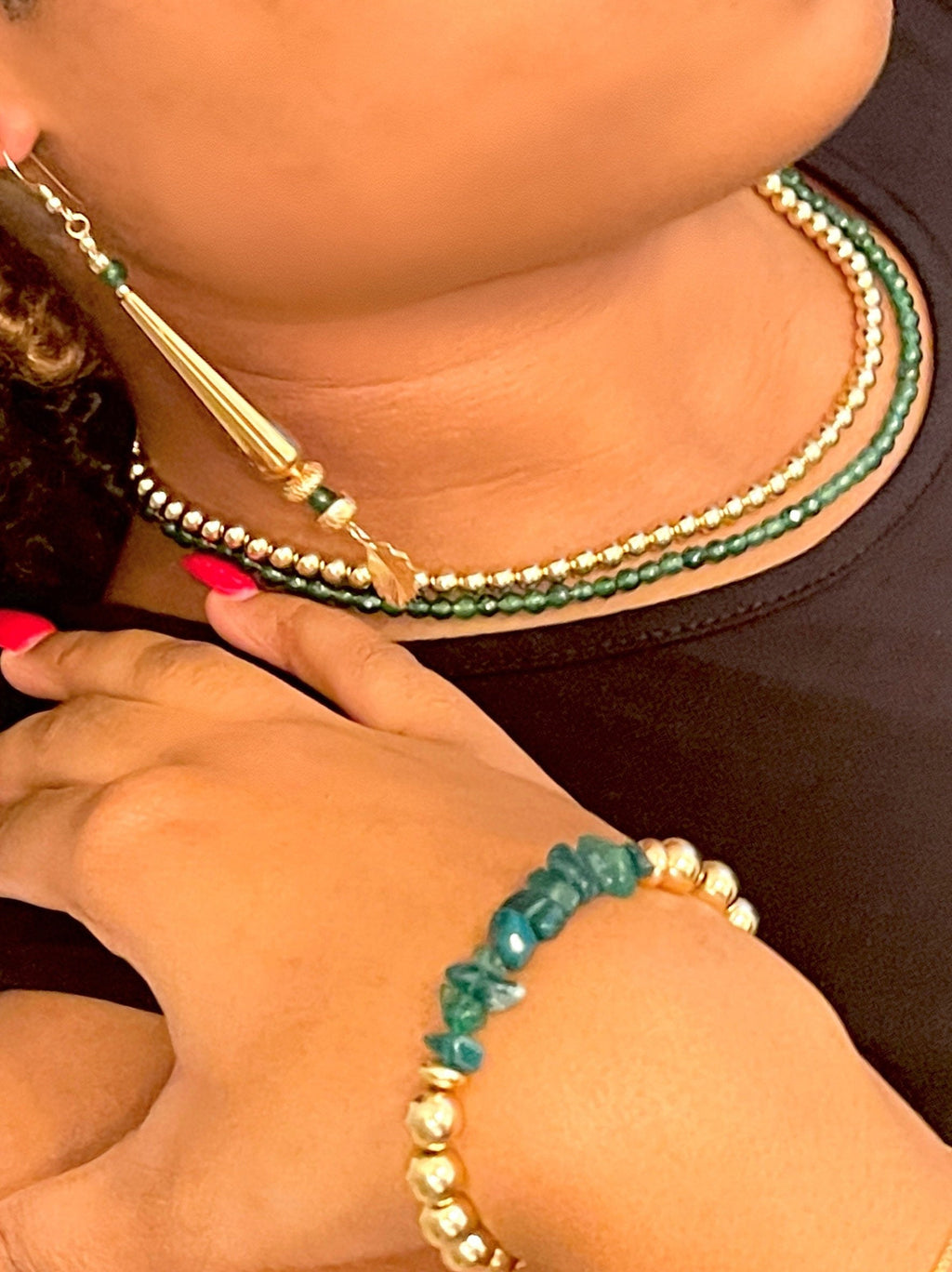 14k Gold Filled Onyx or Emerald Bold 7mm Beaded Bracelets