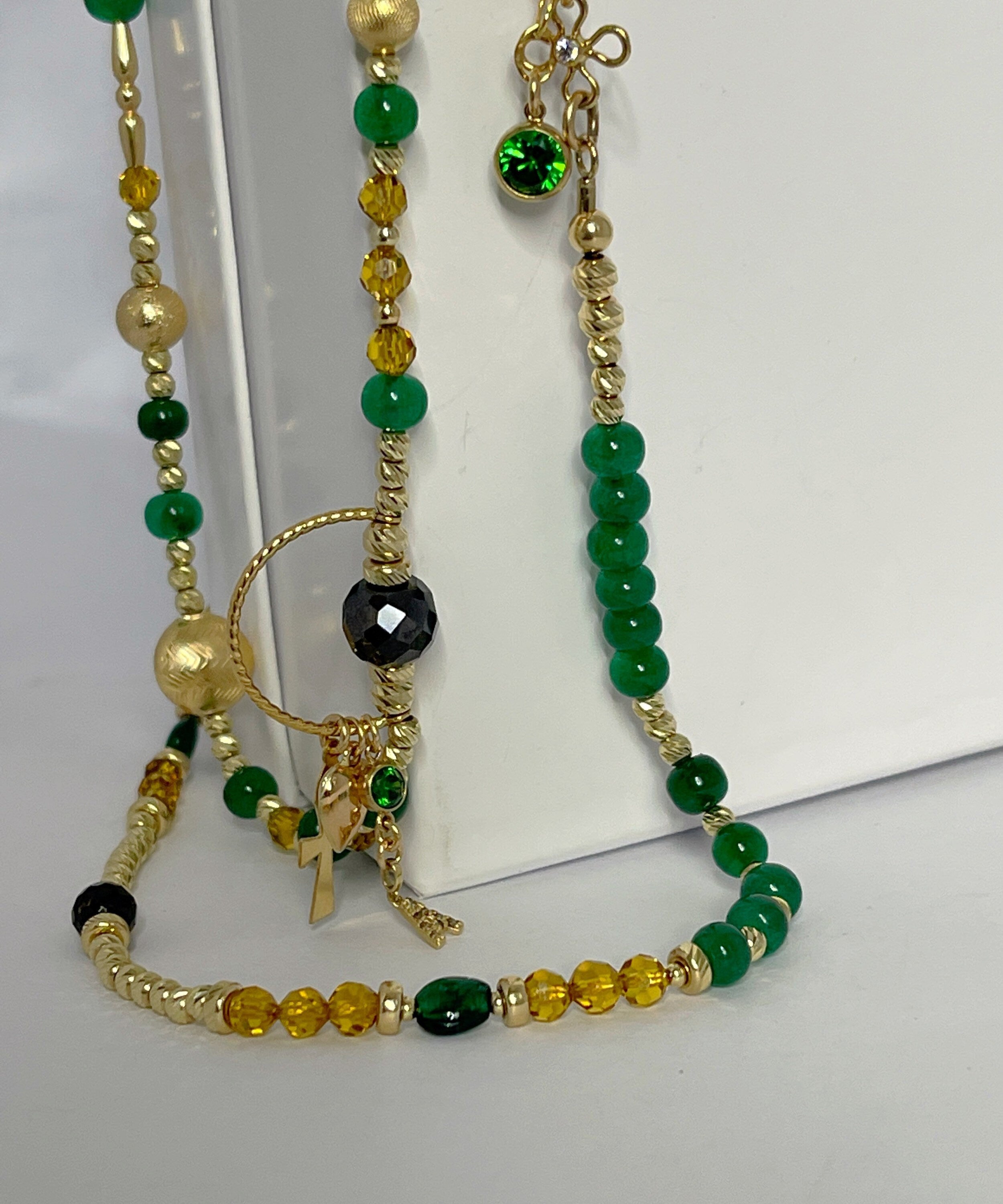 The Queen bespoke waist bead - historical reference photo 7